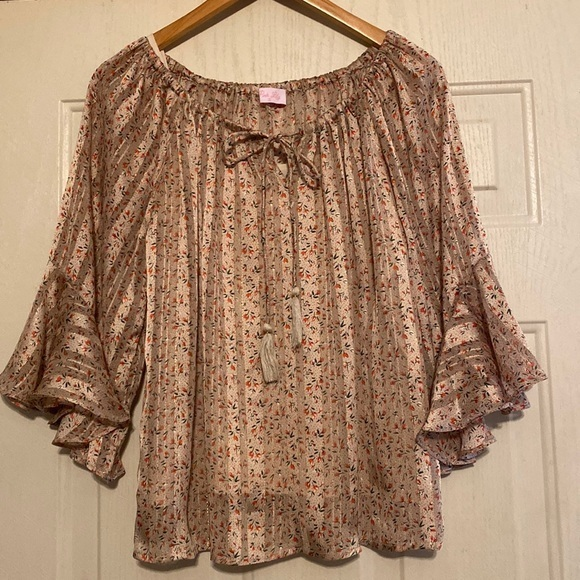 Pink Lily Tops - Pink Lily Ruffle Sleeve Top